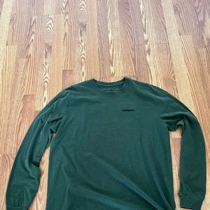 Patagonia Long Sleeve Green L